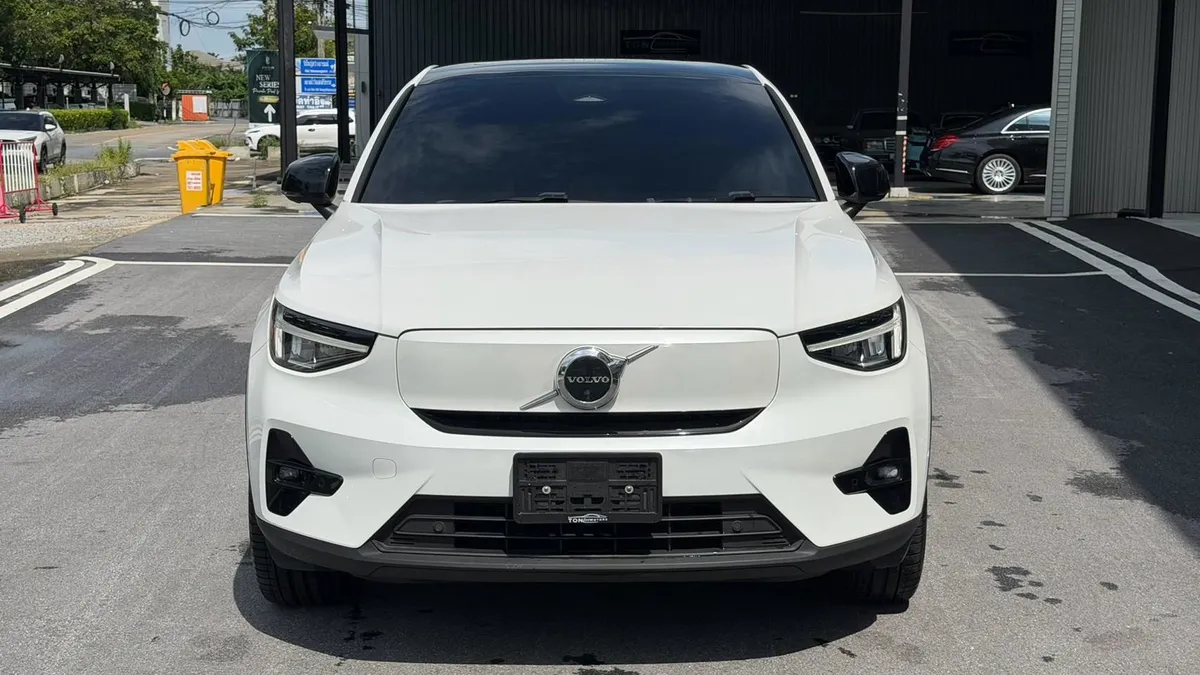 Volvo C40 Recharge Pure Electric Twin Motor AWD 2023