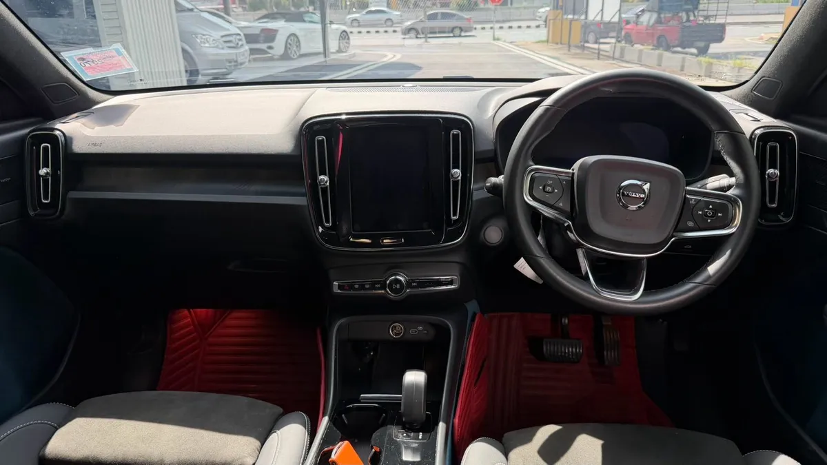 Volvo C40 Recharge Pure Electric Twin Motor AWD 2023