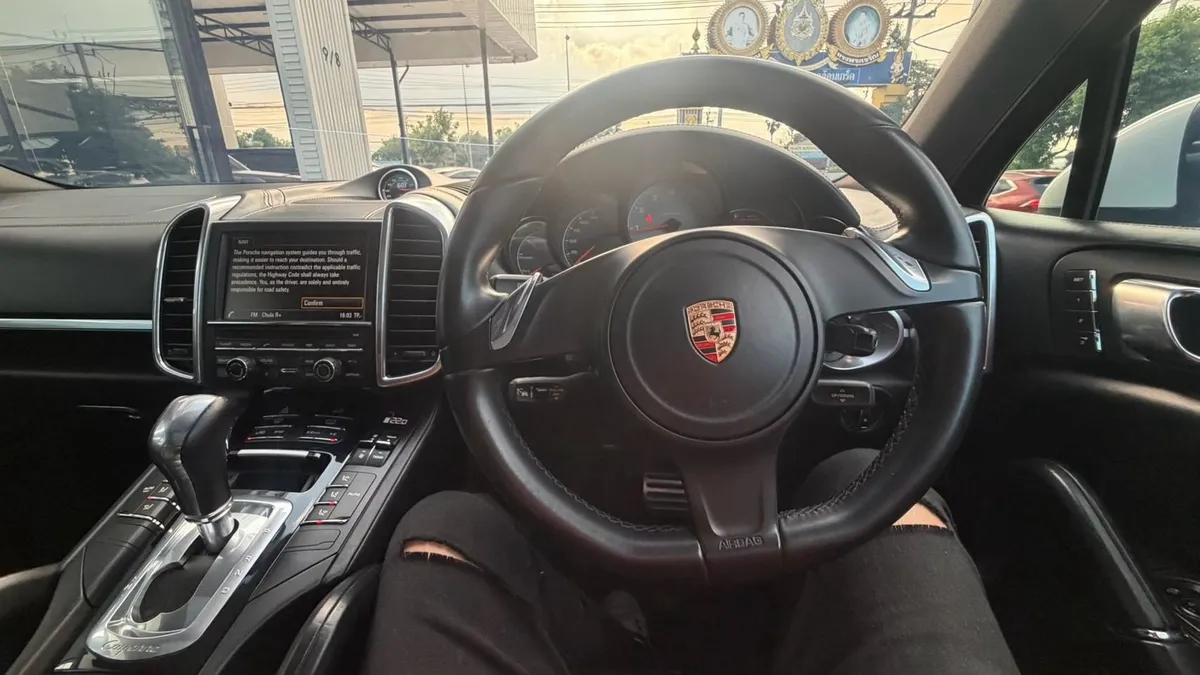 PORSCHE CAYENNE 3.0 HYBRID 2015