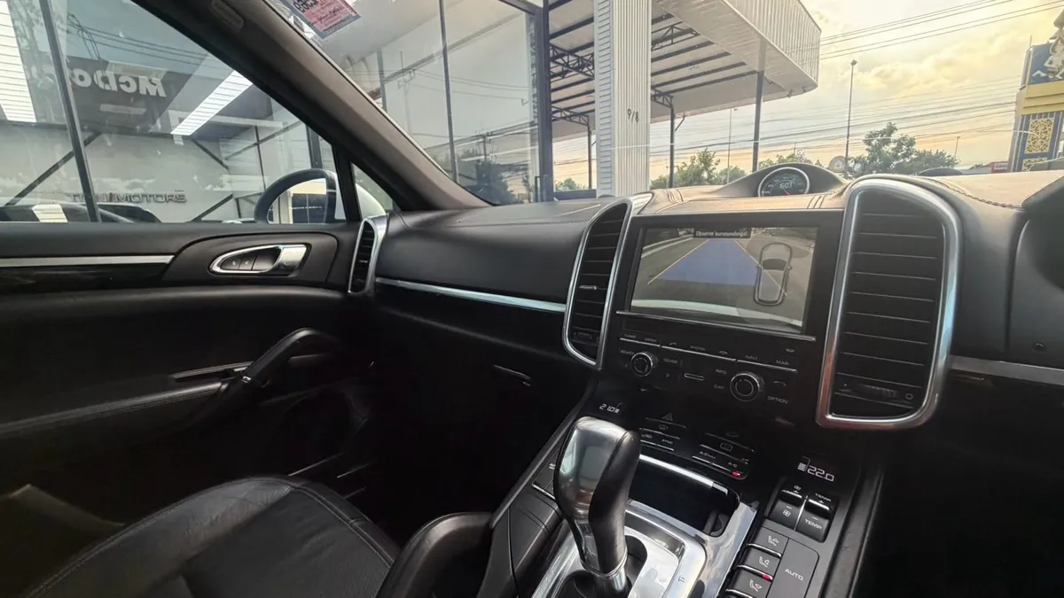PORSCHE CAYENNE 3.0 HYBRID 2015