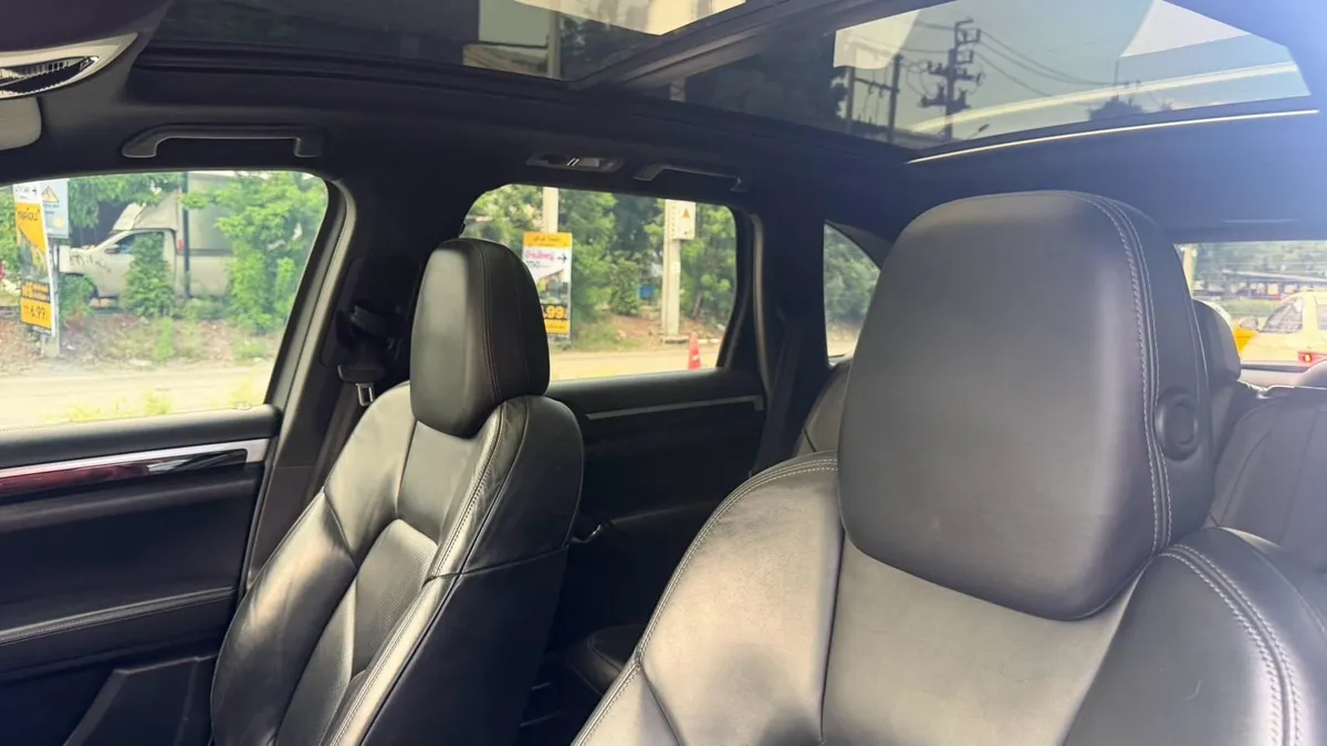 PORSCHE CAYENNE 3.0 HYBRID 2015