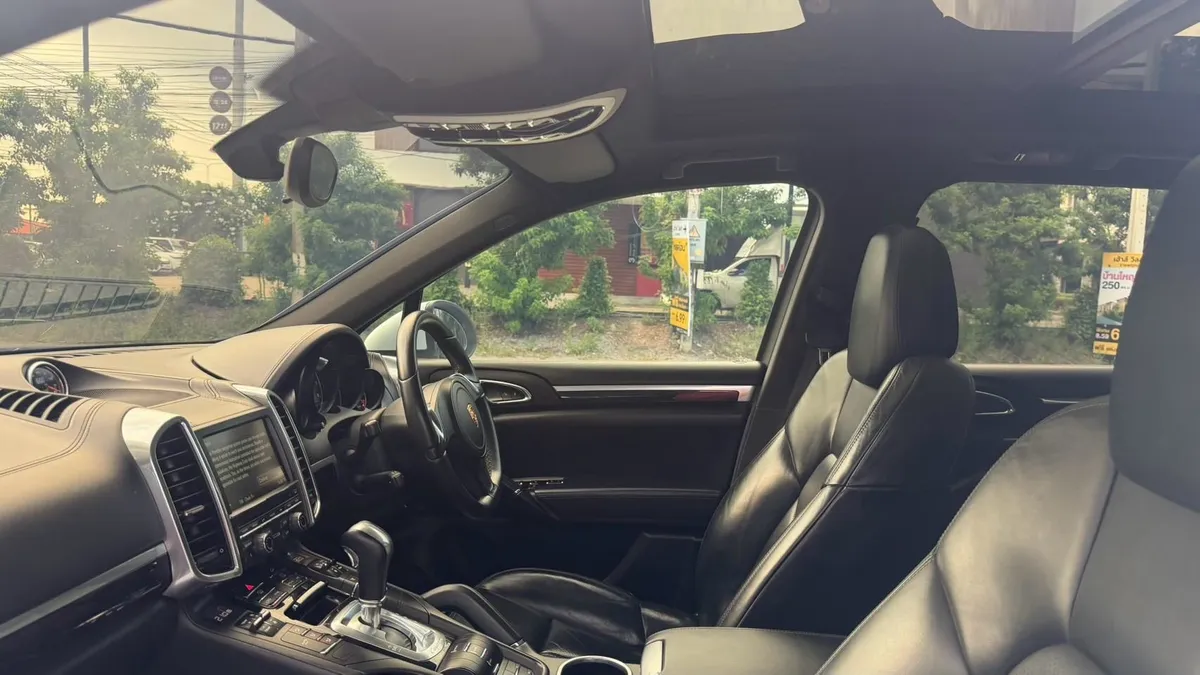 PORSCHE CAYENNE 3.0 HYBRID 2015