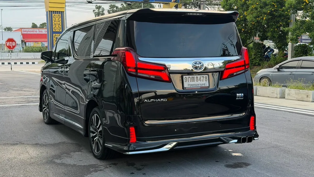 TOYOTA ALPHARD 2.5 HYBRID X VIP 2019