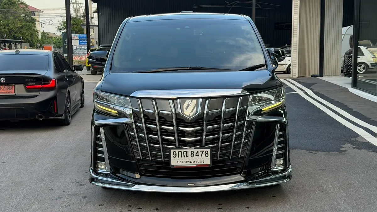 TOYOTA ALPHARD 2.5 HYBRID X VIP 2019