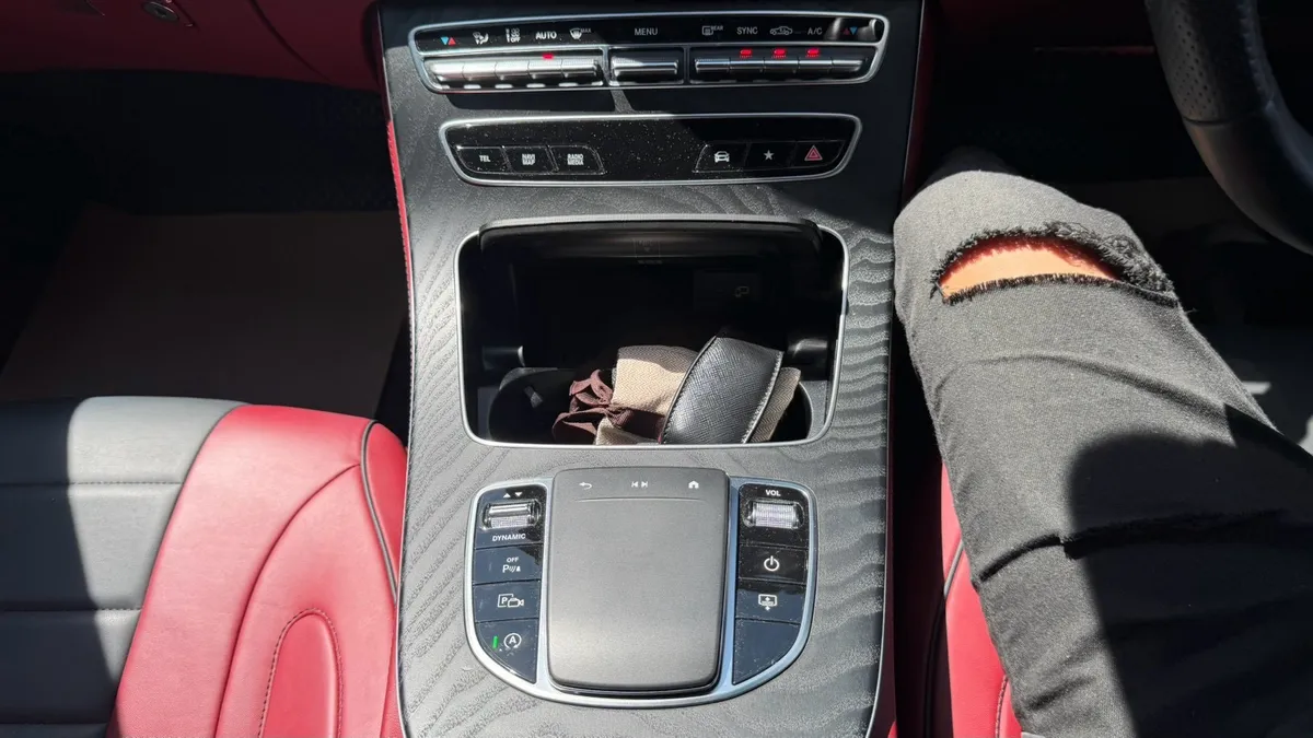 Mercedes-Benz CLS220d AMG Premium 2025