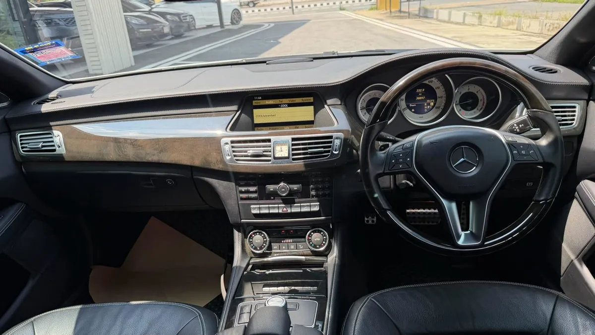 Mercedes-Benz CLS350 CDI AMG BlueEFFICIENCY 2011