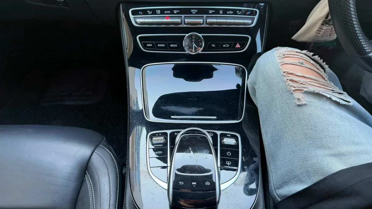 Mercedes-Benz E350e AMG Dynamic 2020