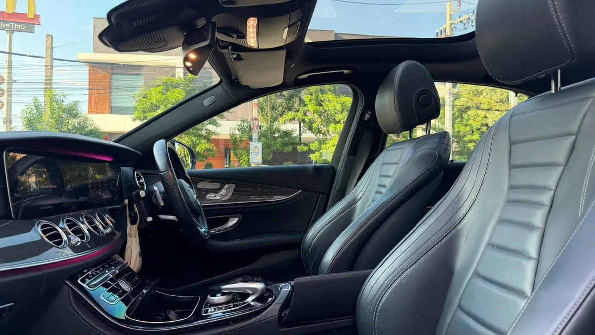 Mercedes-Benz E350e AMG Dynamic 2020