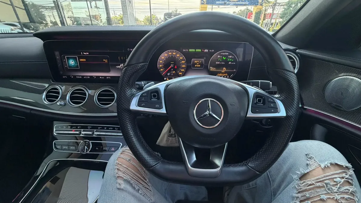 Mercedes-Benz E350e AMG Dynamic 2020