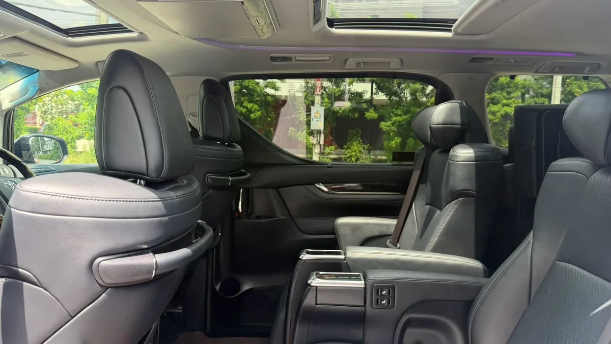 TOYOTA ALPHARD 2.5 SC PACKAGE 2022