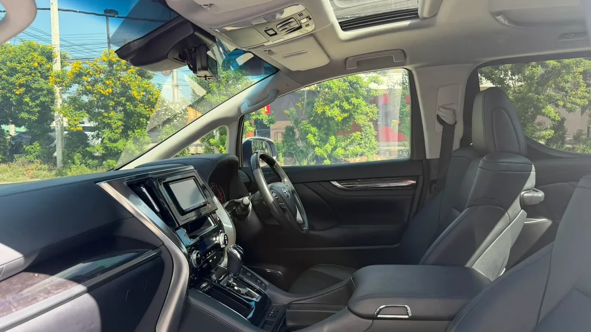 TOYOTA VELLFIRE 2.5 ZG Edition 2019